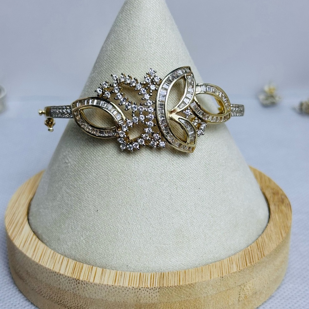 Elegant Pure 925 Silver Coated w/ Gold Bracelet